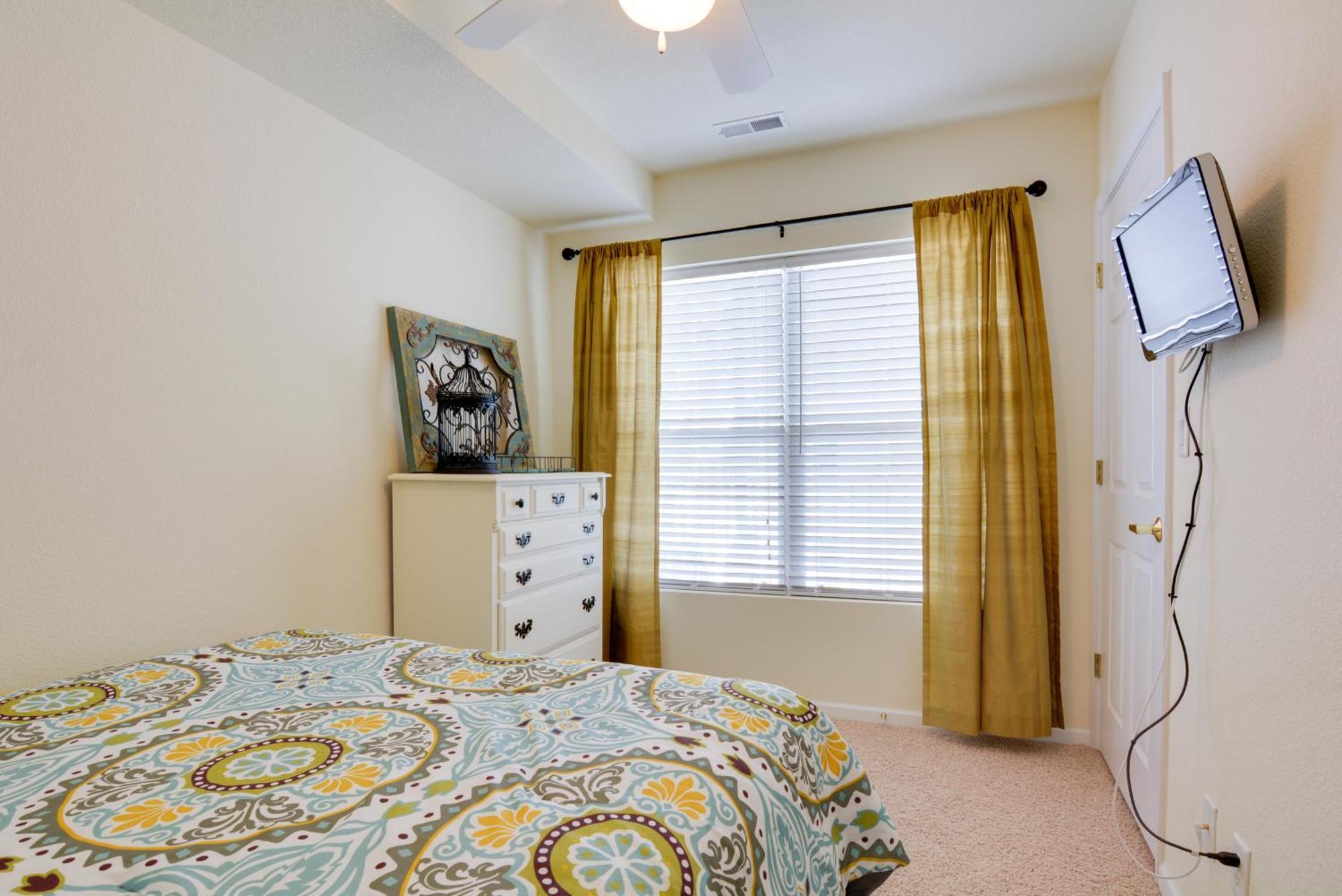 Lakefront Osage Beach Condo With Pool And Water Views! 외부 사진