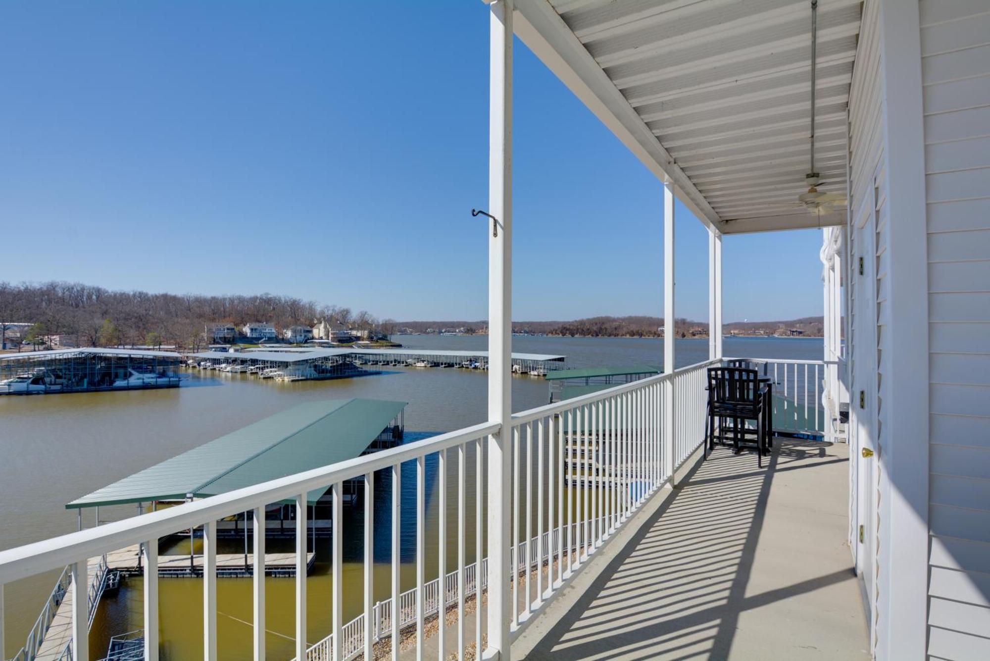 Lakefront Osage Beach Condo With Pool And Water Views! 외부 사진