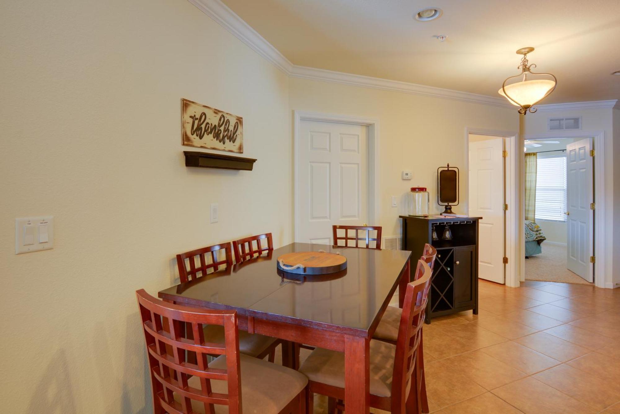 Lakefront Osage Beach Condo With Pool And Water Views! 외부 사진