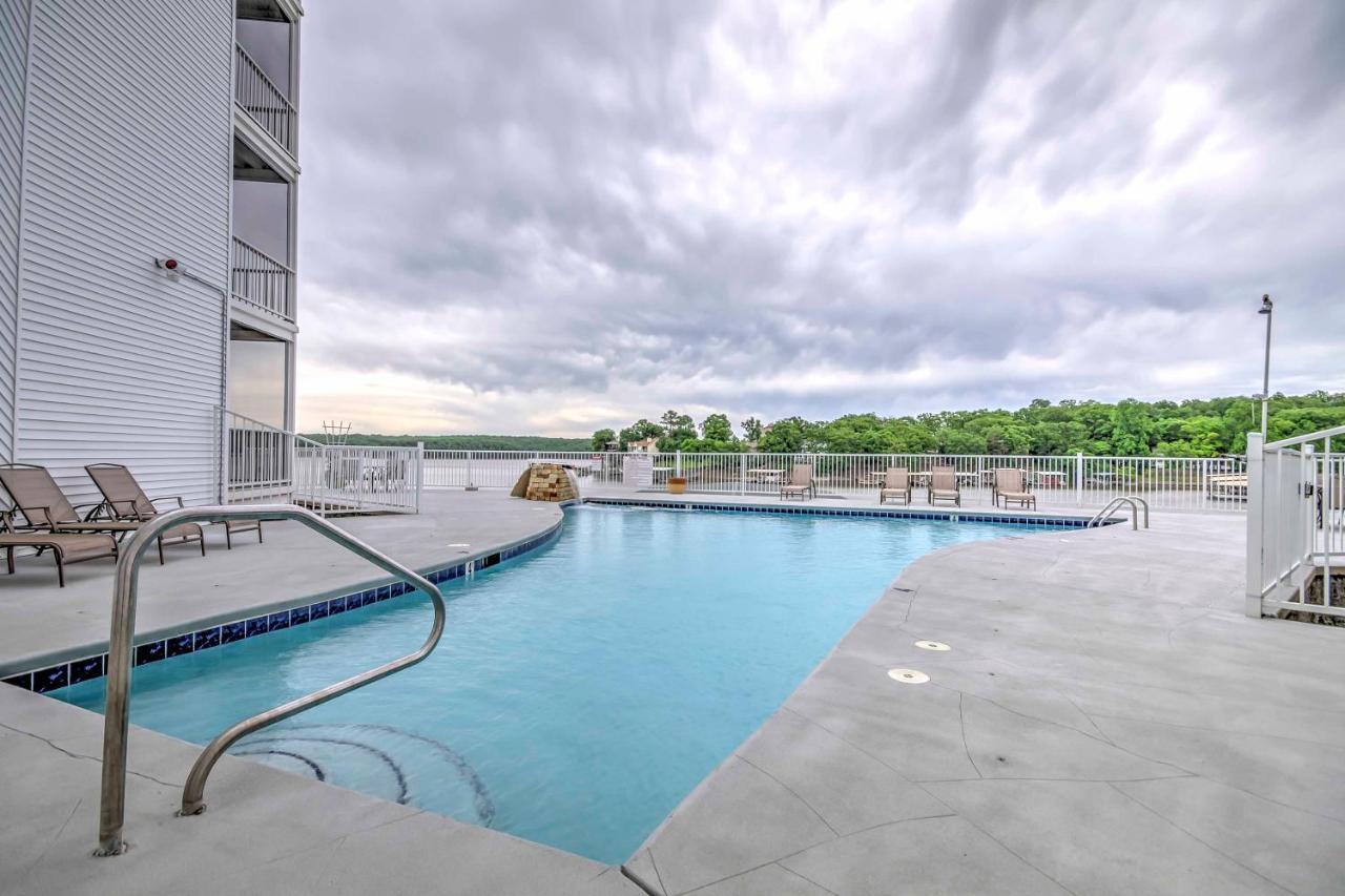 Lakefront Osage Beach Condo With Pool And Water Views! 외부 사진